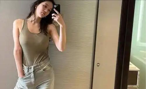 全网吹爆的“黄金骨盆”照：还没进入财阀视野，先被网友“刨坟”