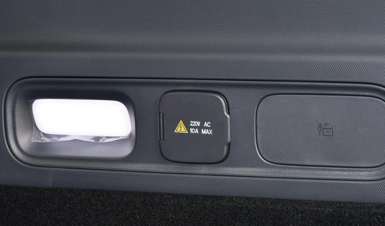 15万到手中大型SUV，比理想L6大一圈，后排魔毯座椅，续航1300km