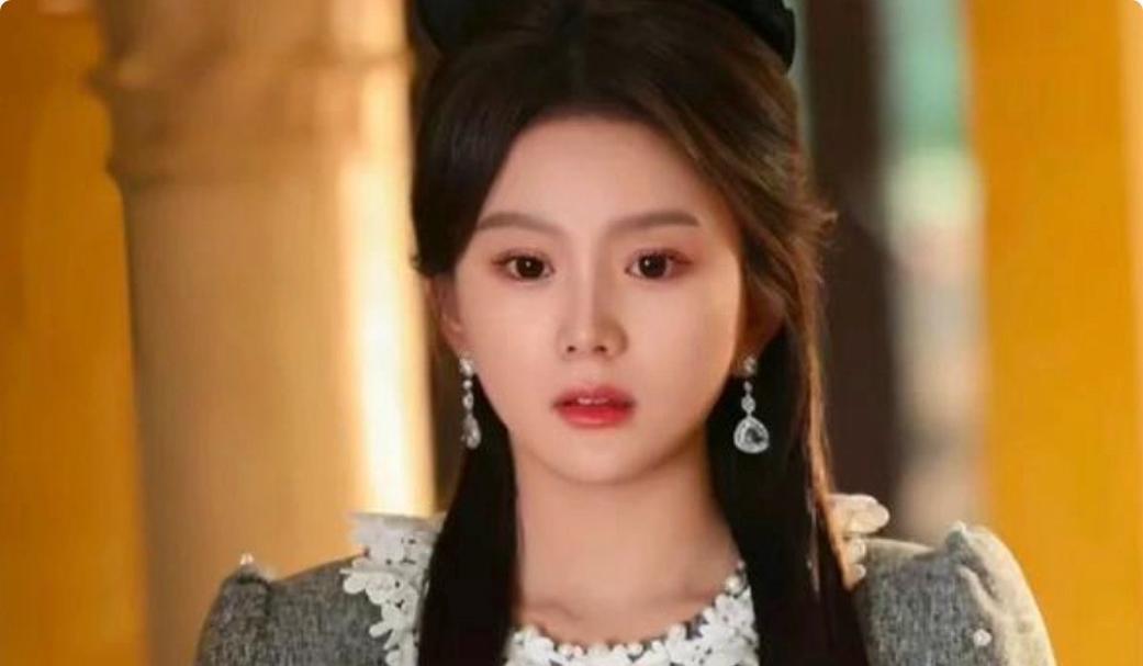 红不了转行演土剧？男女主拍长剧被骂，演短剧却惊艳