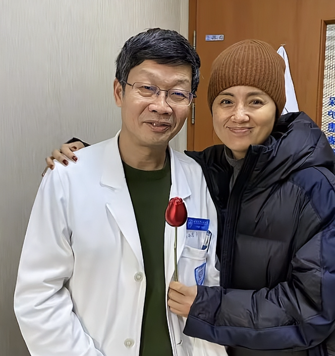 章子怡替朱媛媛去世感到可惜，每个人都不愿轻易放弃希望。