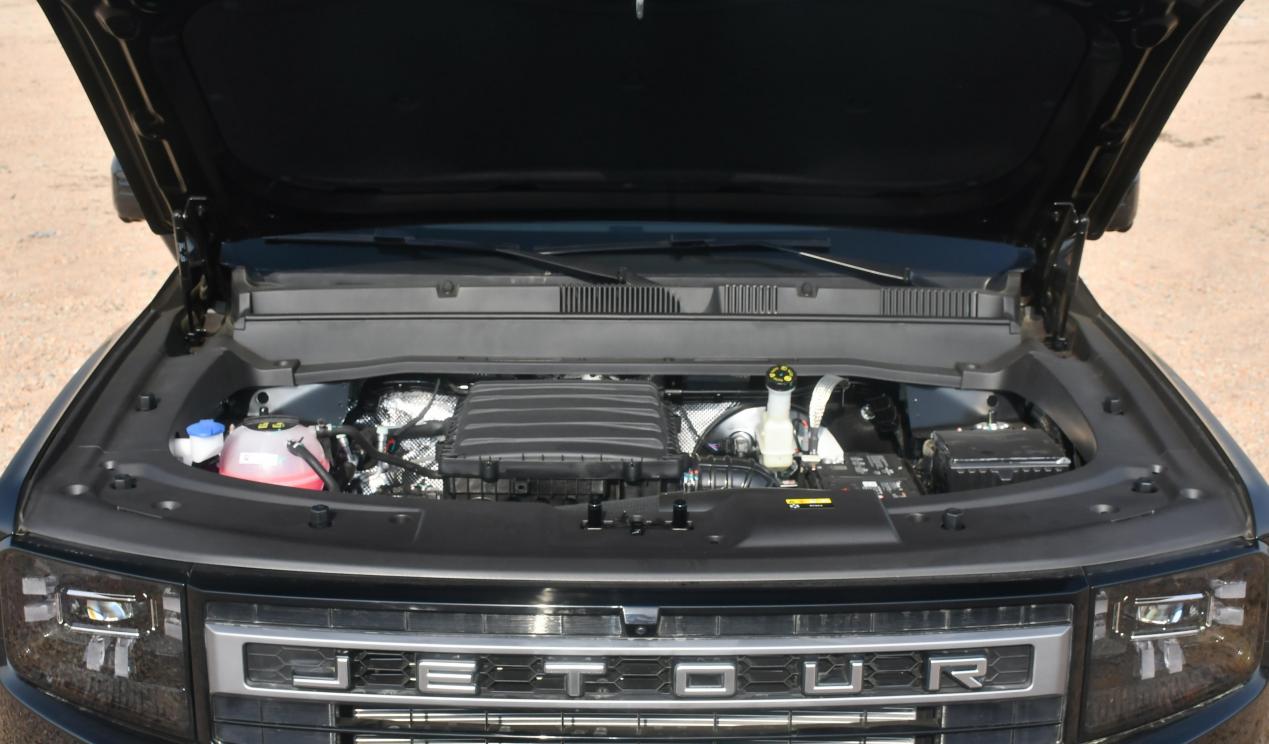 方盒子的硬派SUV—捷途自由者，2.0T+8AT匹配四驱，售9.99万起