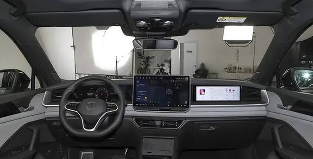全新车型上市，售价约22万元起，全系标配1.5T动力