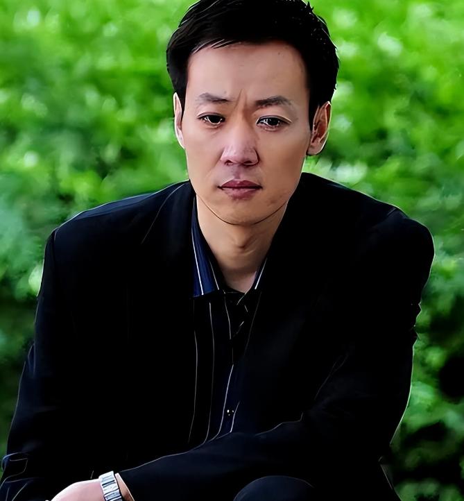 人民日报“点名”辛柏青，释放三个强烈信号，朱媛媛的话真没说错