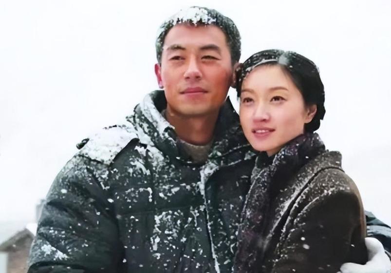 朱亚文没想到，被传离婚一年后，沈佳妮凭一举动给自己狠狠长脸