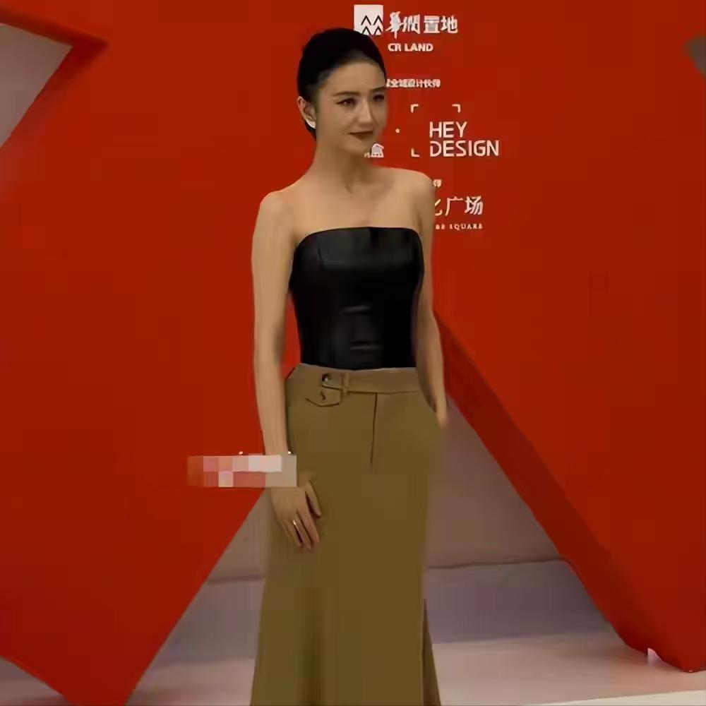 真人黑瘦干瘪,荧幕里却倾国倾城,这5位“上镜脸”女星反差好大