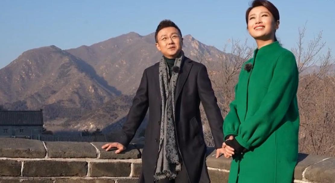 主持人春妮小年扫房子，与刚强北京住大别墅，房子装修豪华有格调