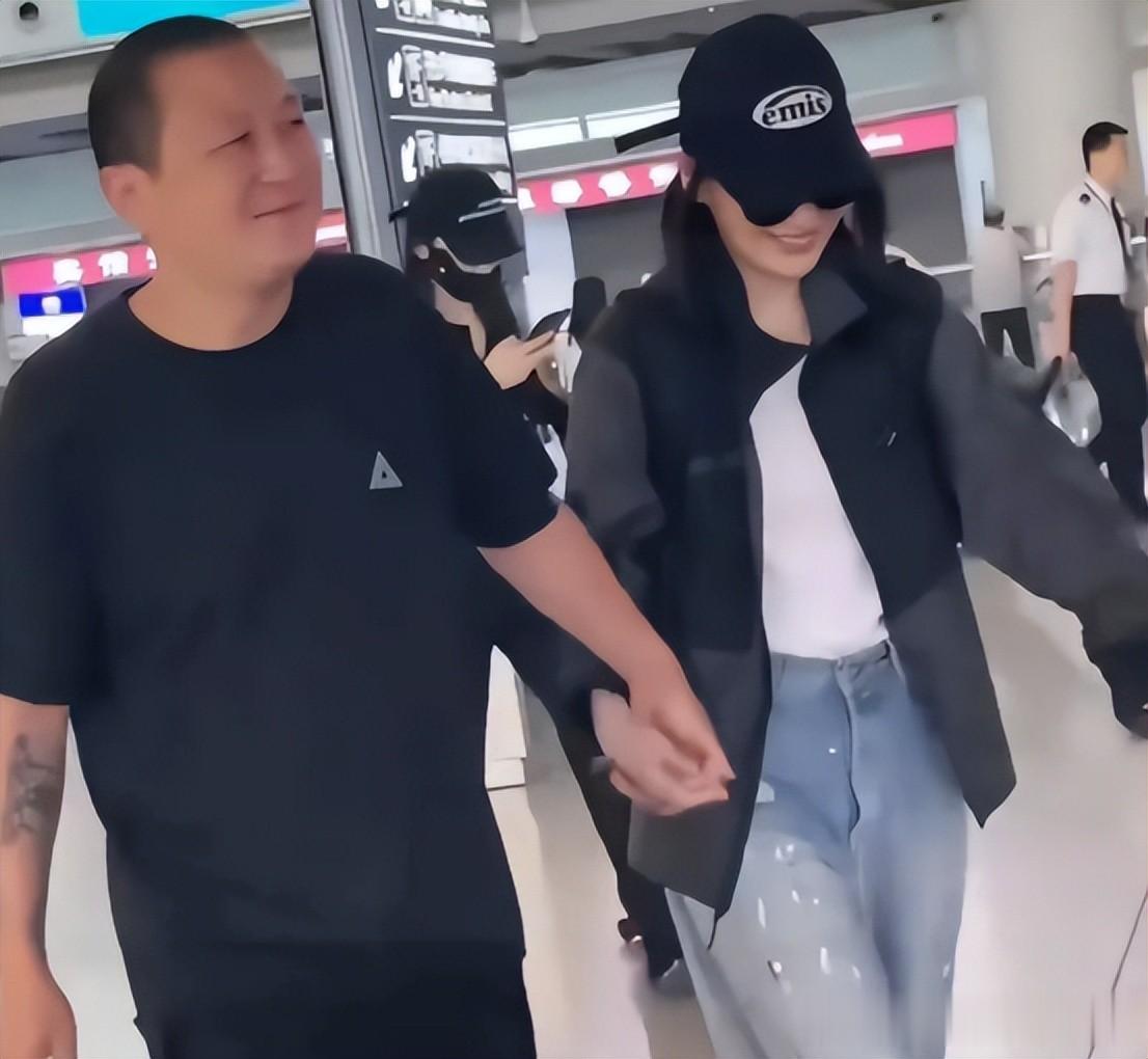 为了梅婷，抛妻弃子、净身出户，67岁孤身一人的叶大鹰后悔了吗？