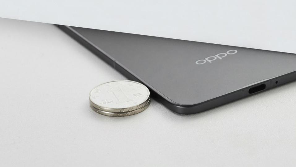 OPPO新機入網：春節后，全新登場