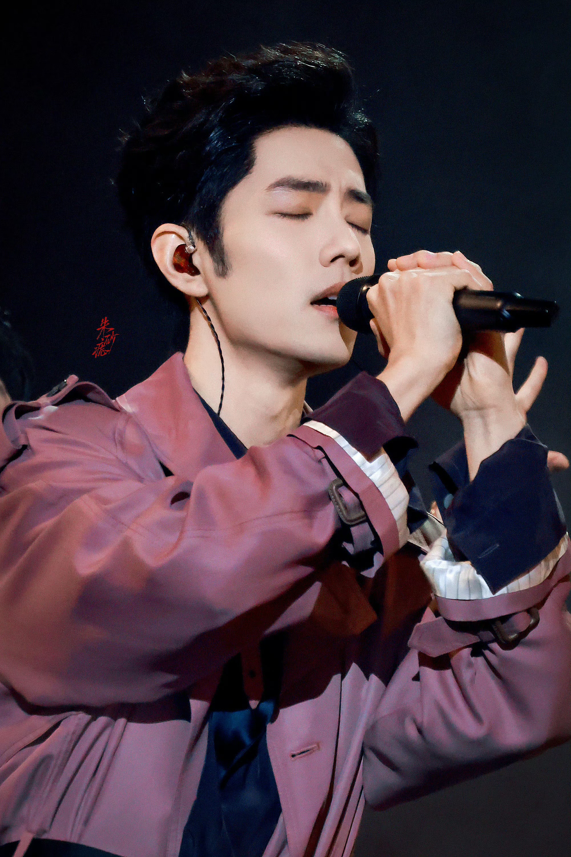 104万签到破纪录!肖战长红的秘密是?