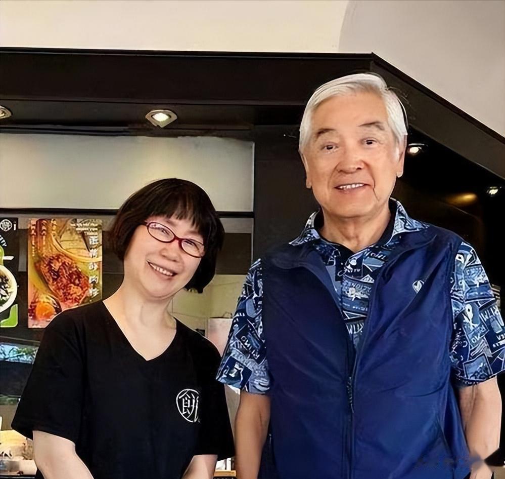 80岁秦沛:定居加拿大,很宠日本妻子,儿女低调争气都是著名歌手