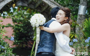 接亲时老婆纵容男闺蜜问我要16万红包，我当场退婚，她傻眼了