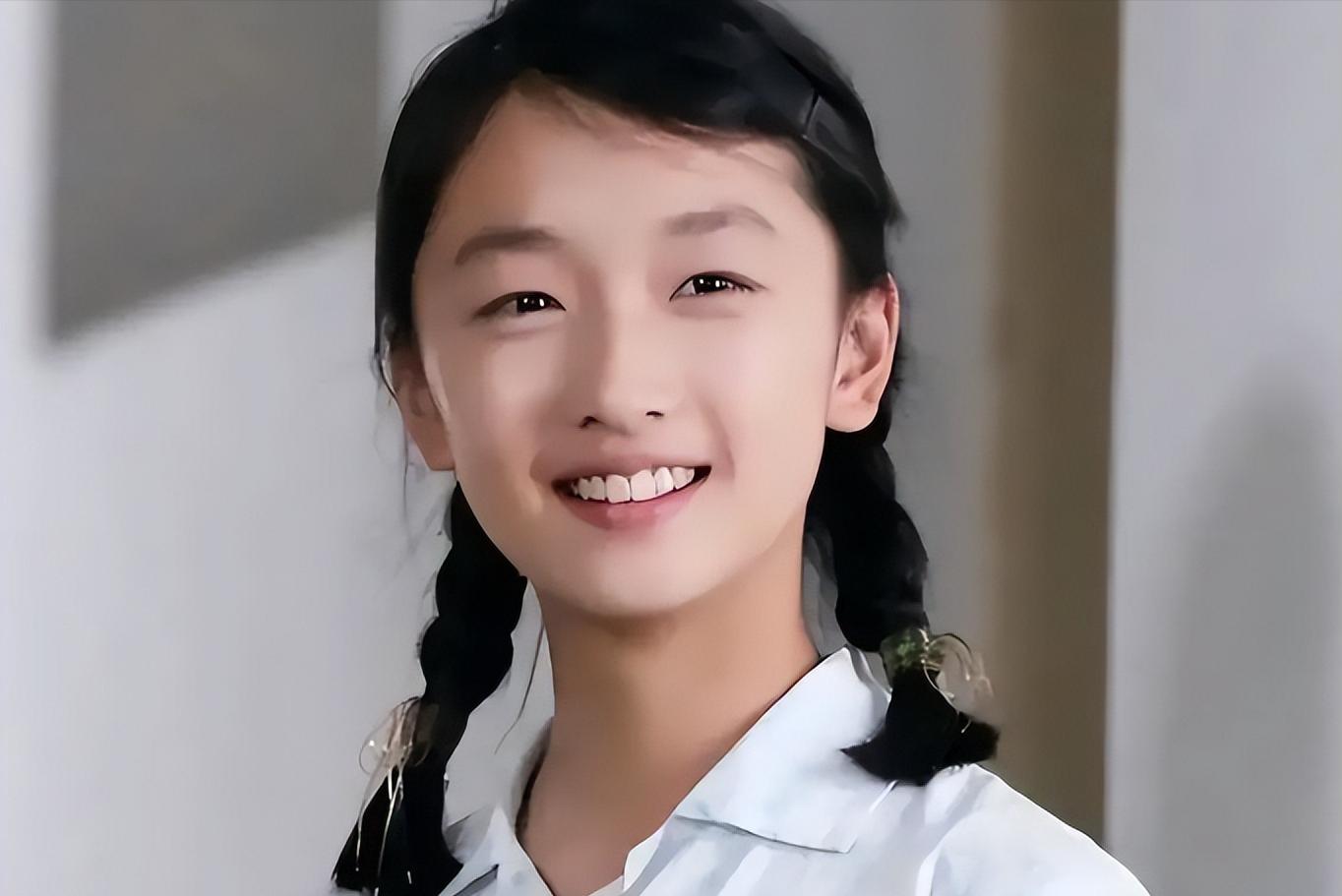 真人黑瘦干瘪,荧幕里却倾国倾城,这5位“上镜脸”女星反差好大