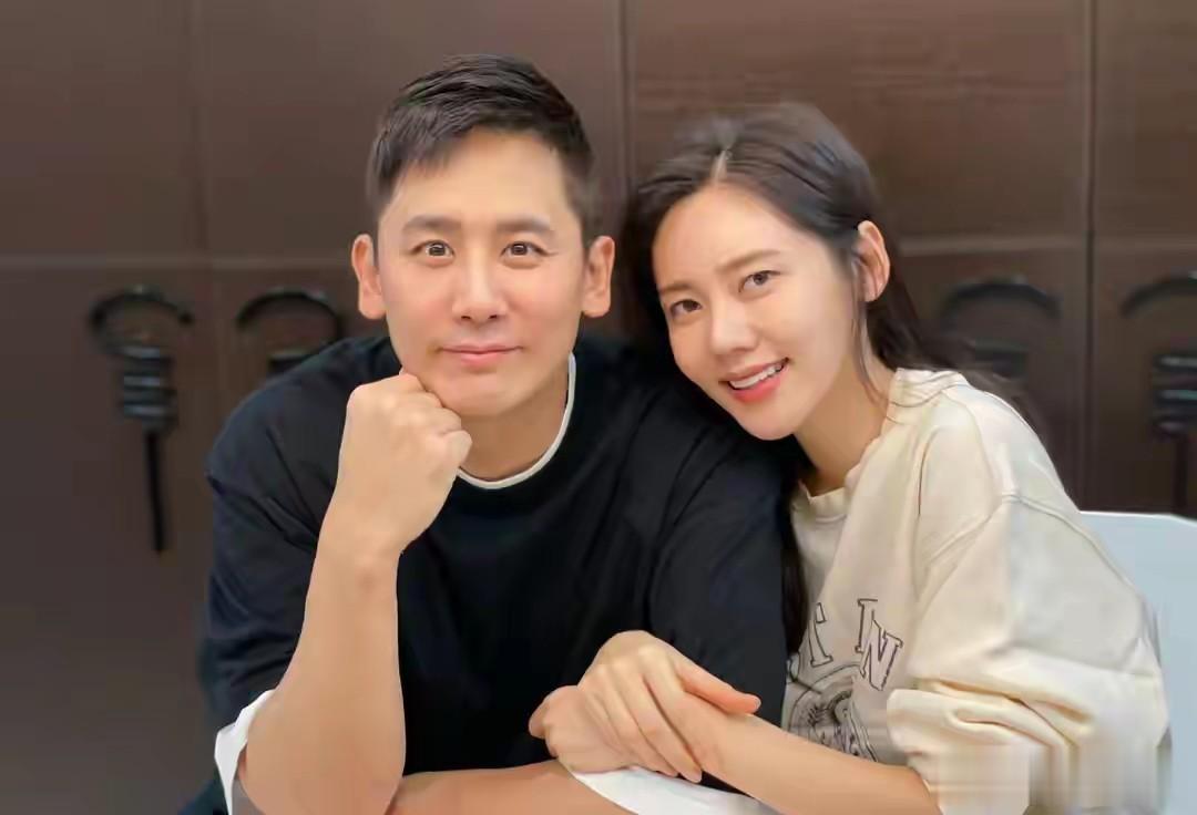44岁于晓光近况太意外,印证秋瓷炫评价,婚内出轨传闻早真相大白