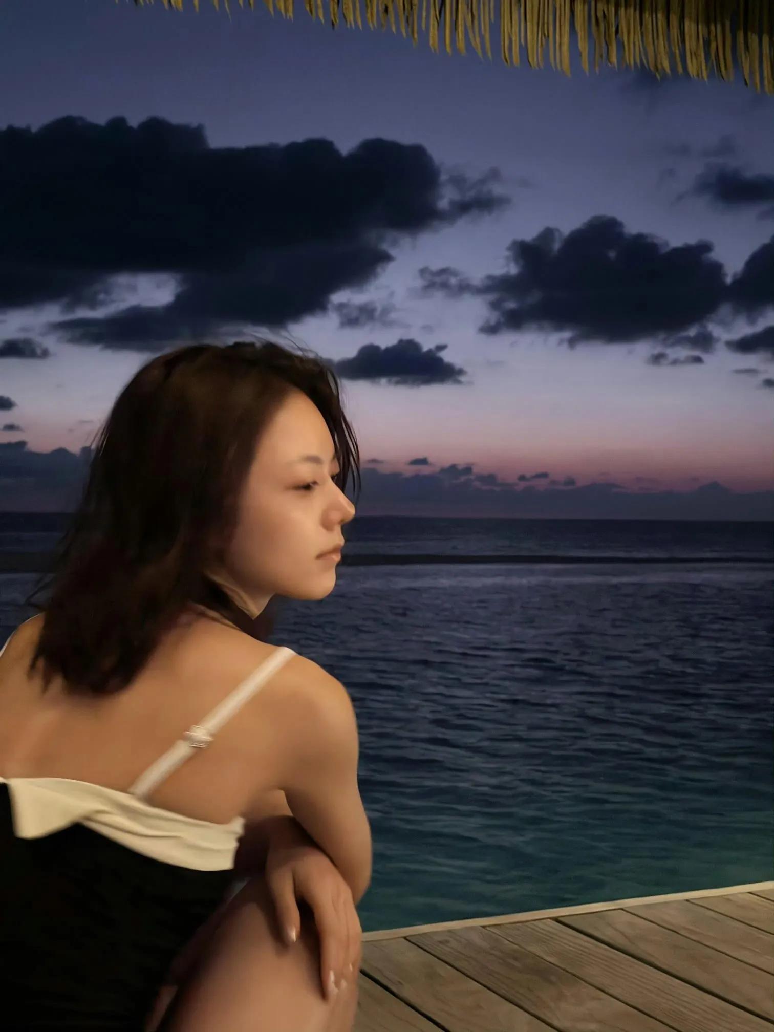 赵今麦旅行写真美图