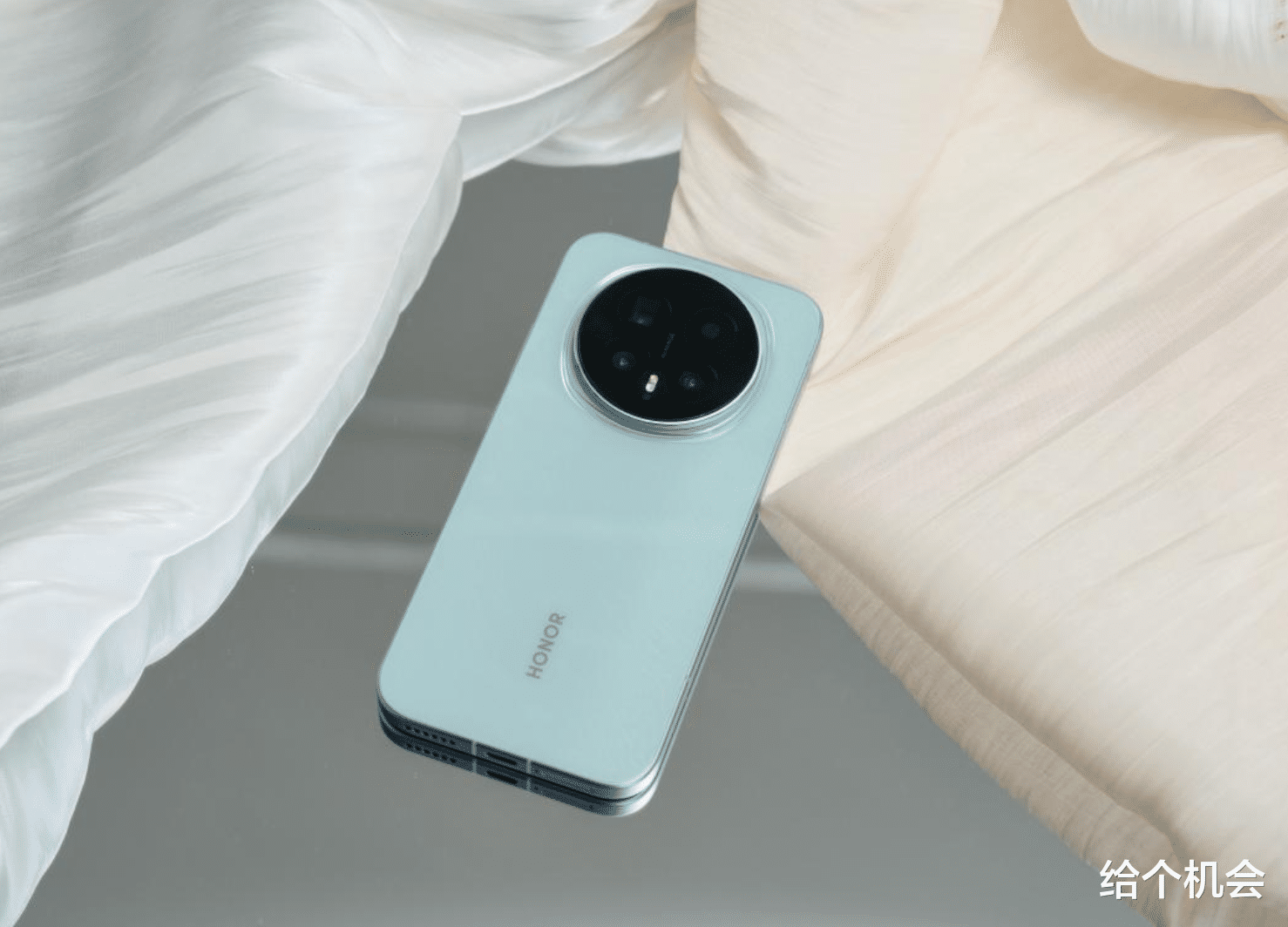 2026買手機別當冤大頭！oppo、vivo率先漲價，手機行業迎來新格局