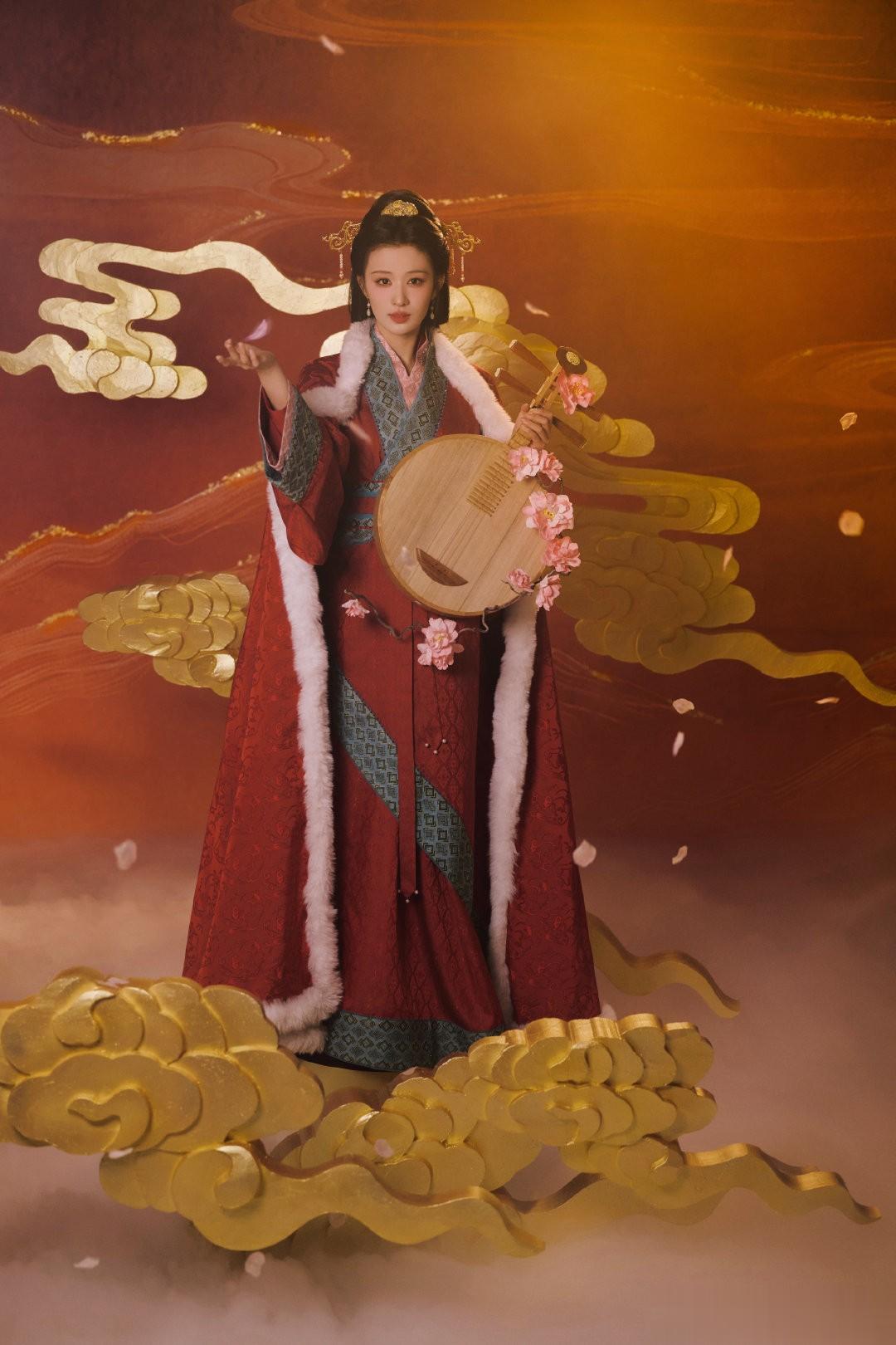 王楚然美得吓我一大跳，无法形容她的美！