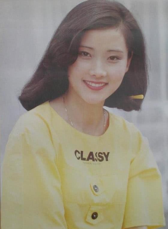 因太美无人敢追，父亲为她终生不娶，老公独宠38年，儿子随她姓