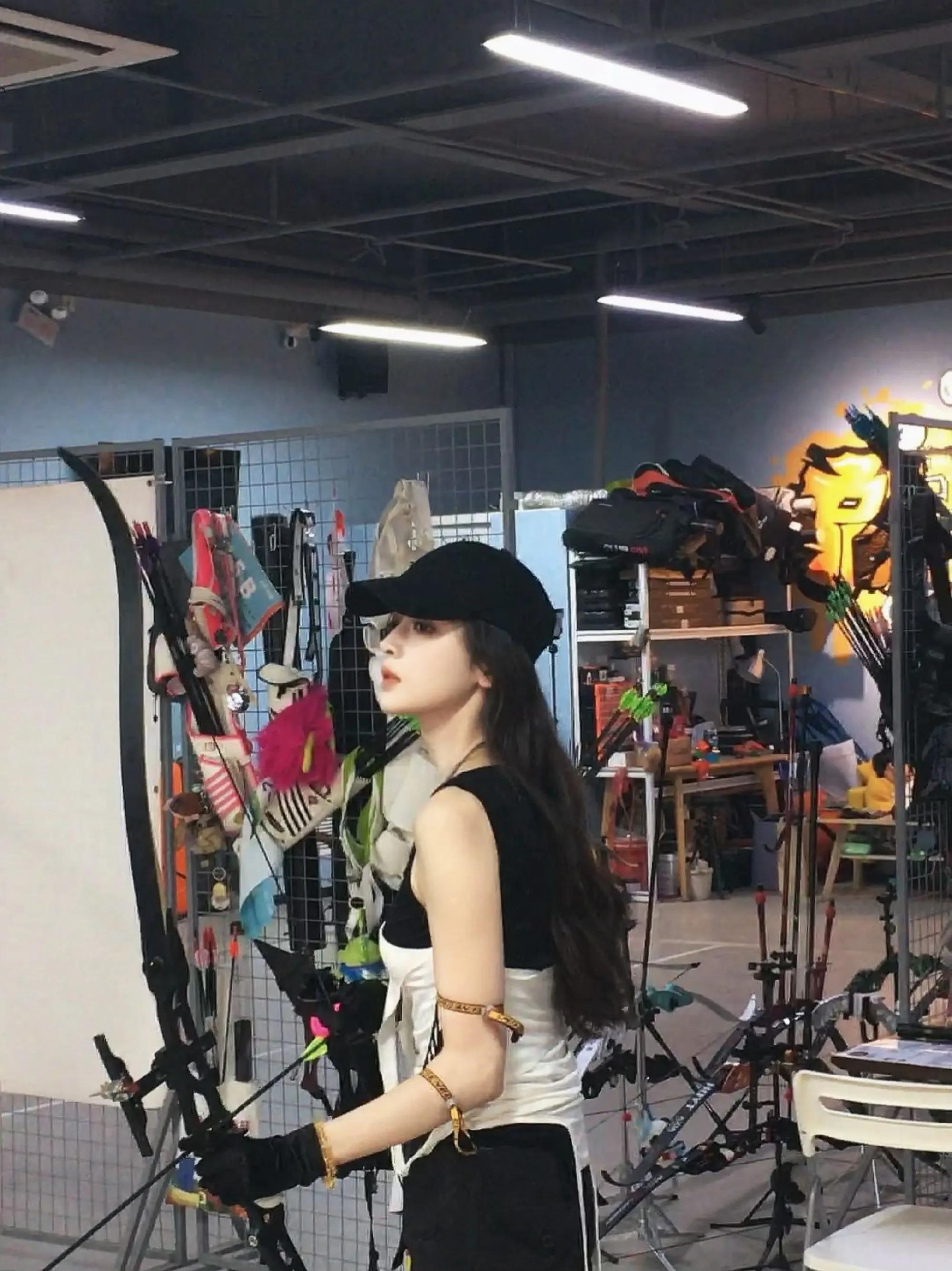 娜扎射箭美图,太飒了