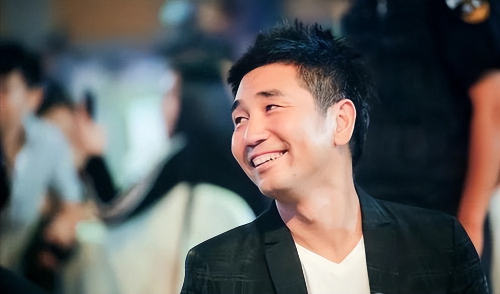 原来她就是沙宝亮的妻子，离异后嫁给他，如今成为他背后的大金主