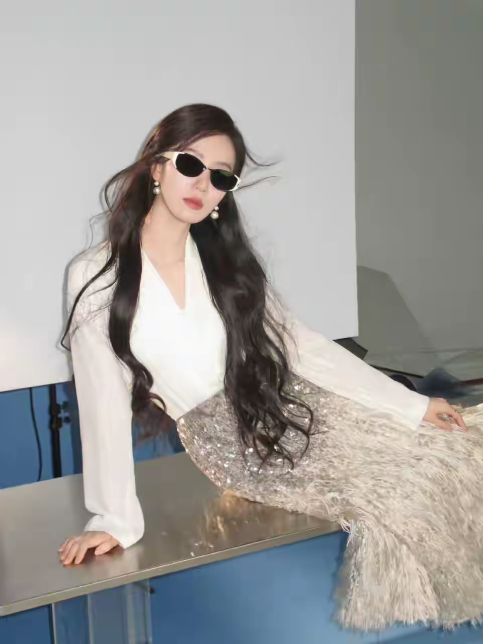 刘诗诗妇女节写真，真是明媚贵气人的大女主