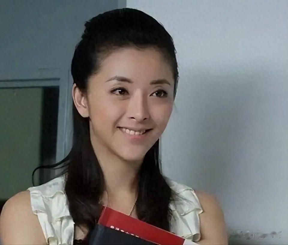 44岁黄小蕾近况曝光！闪婚认识38天老公，如今定居成都生活惬意