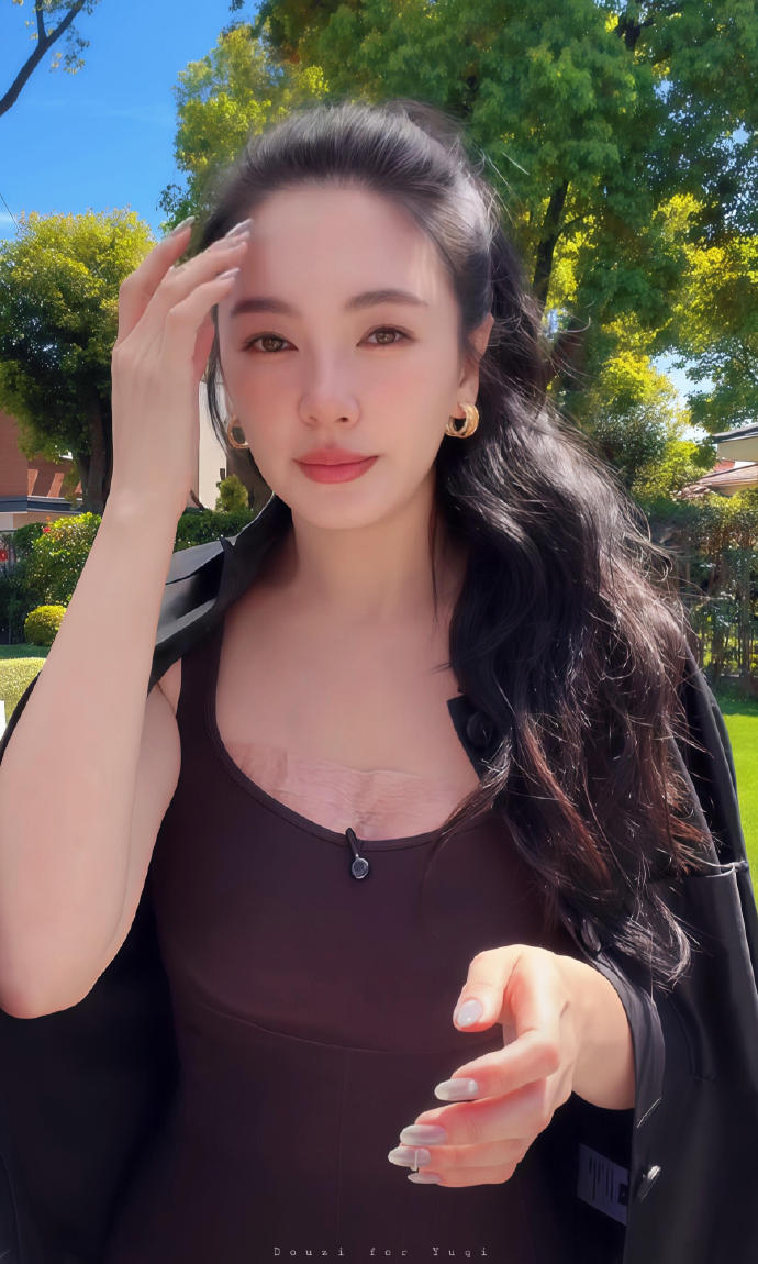 张雨绮这身材比例绝了，这是在用实力诠释大女也有春天！
