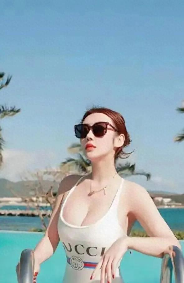 岁月不败美人！姜彦希生图曝光惊艳全网！30+这颜值身材太犯规