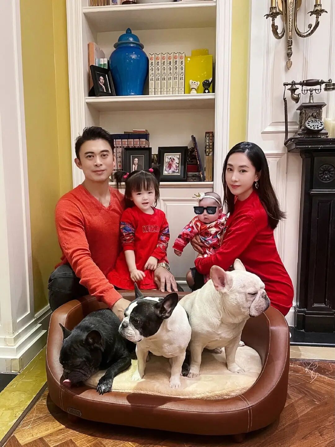 前TVB女星产后曾患抑郁,吐槽老公拍戏没时间陪伴,曾对婚姻失信心
