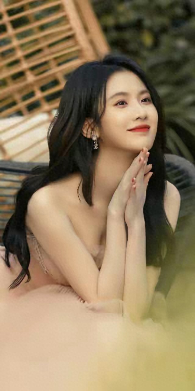 张慧雯。看美女，心情好