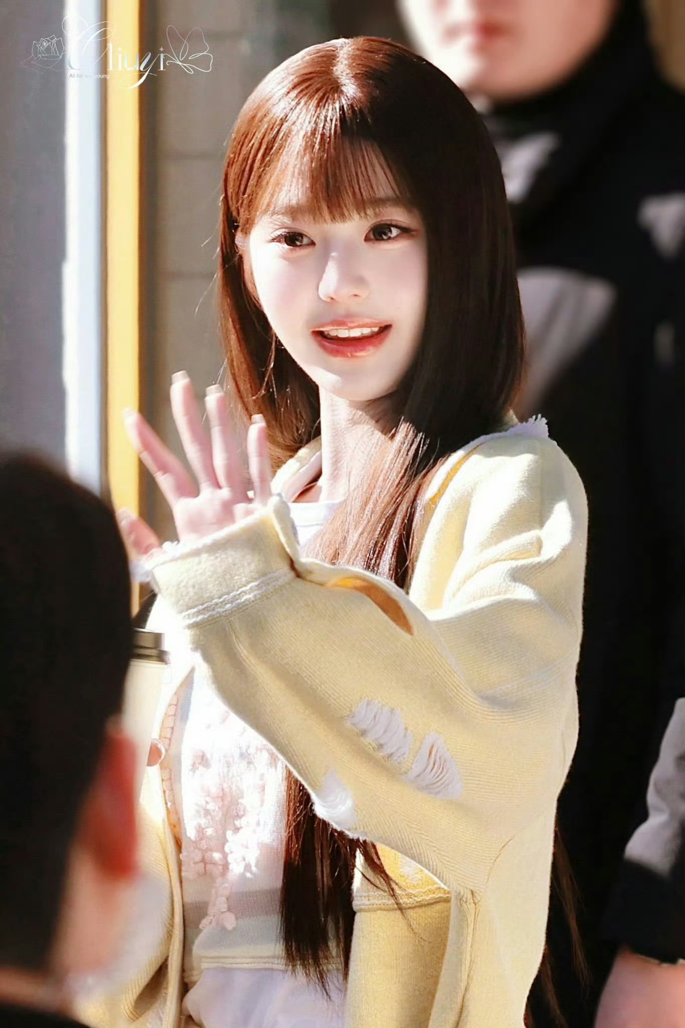 谁来替我懂一下张元英的这个babyface