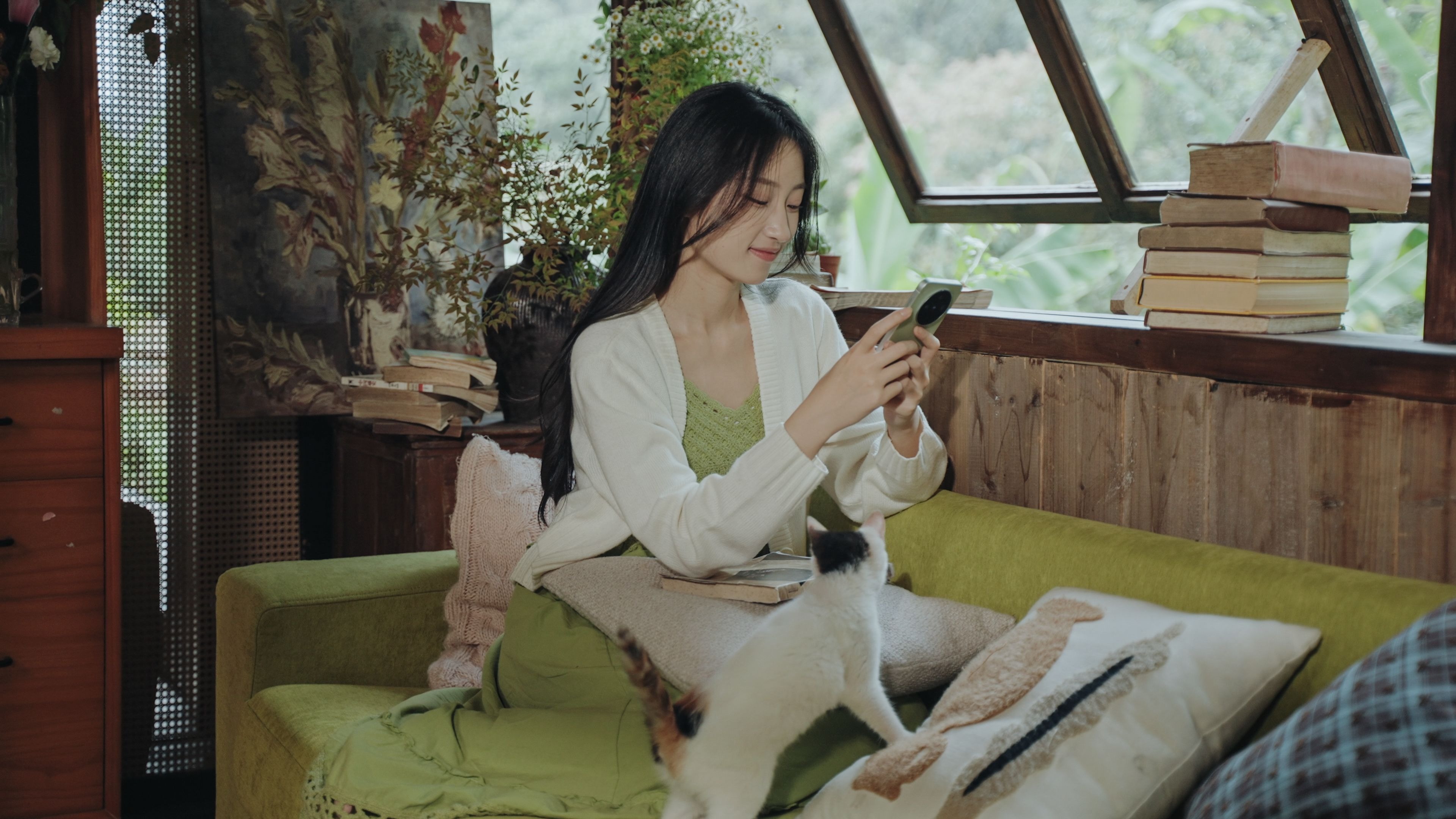 vivo X300s影像體驗：「隨身小V單」，氛圍感大片輕松出！