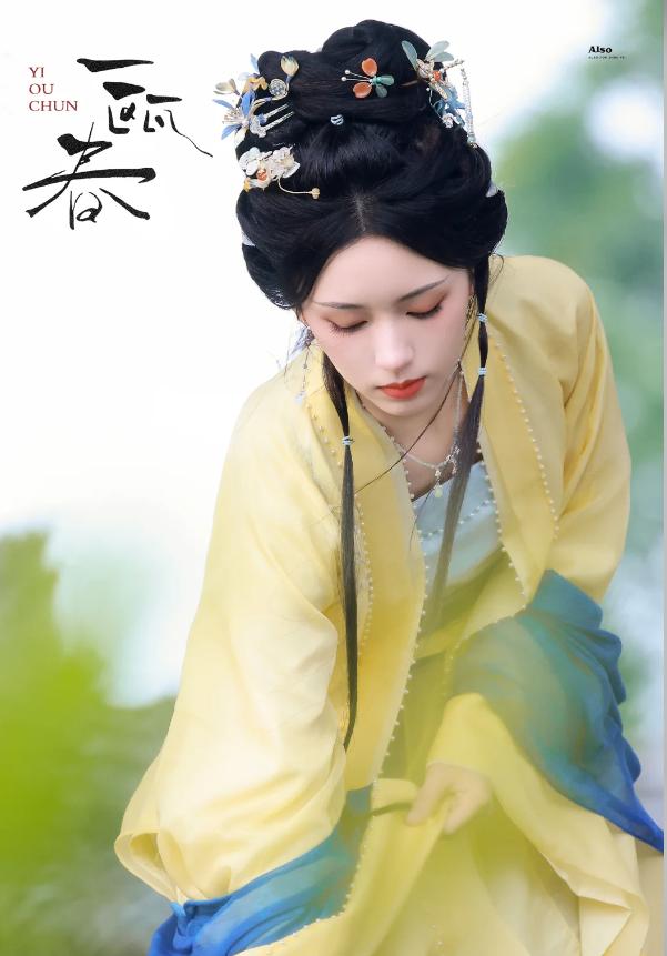 她是被李冰冰力捧的和颂太子女 凭恶女出道骨相超绝，被称最美95花