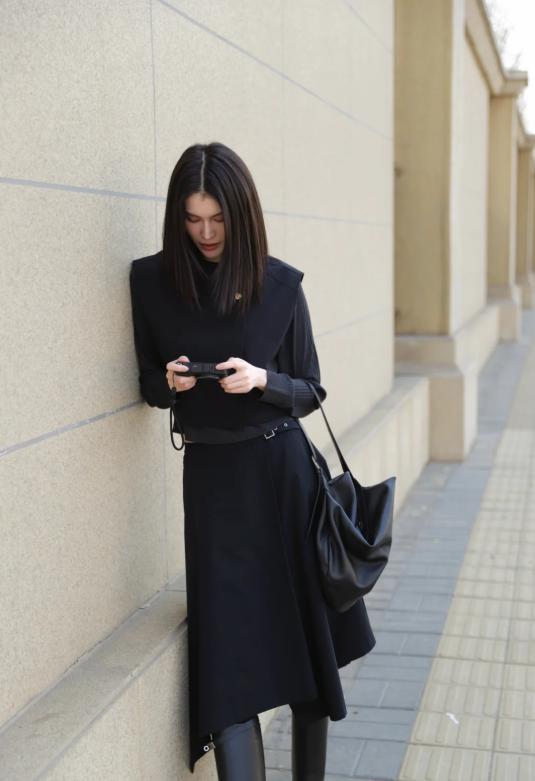 陈伟霆实力宠妻！何穗自曝产后掉眉毛睫毛，老公做5菜1汤还送花！