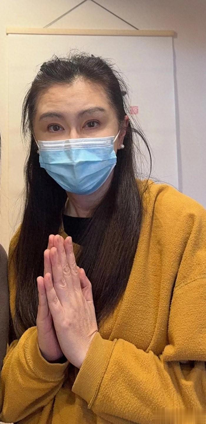 网友偶遇59岁王祖贤，温柔如水，网友感慨：还是那个聂小倩的味道