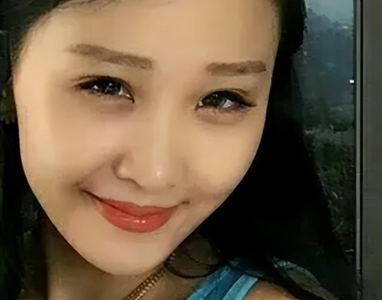 原来她是魏晨妻子，曾是著名歌手比丈夫还火，大学相识是彼此初恋