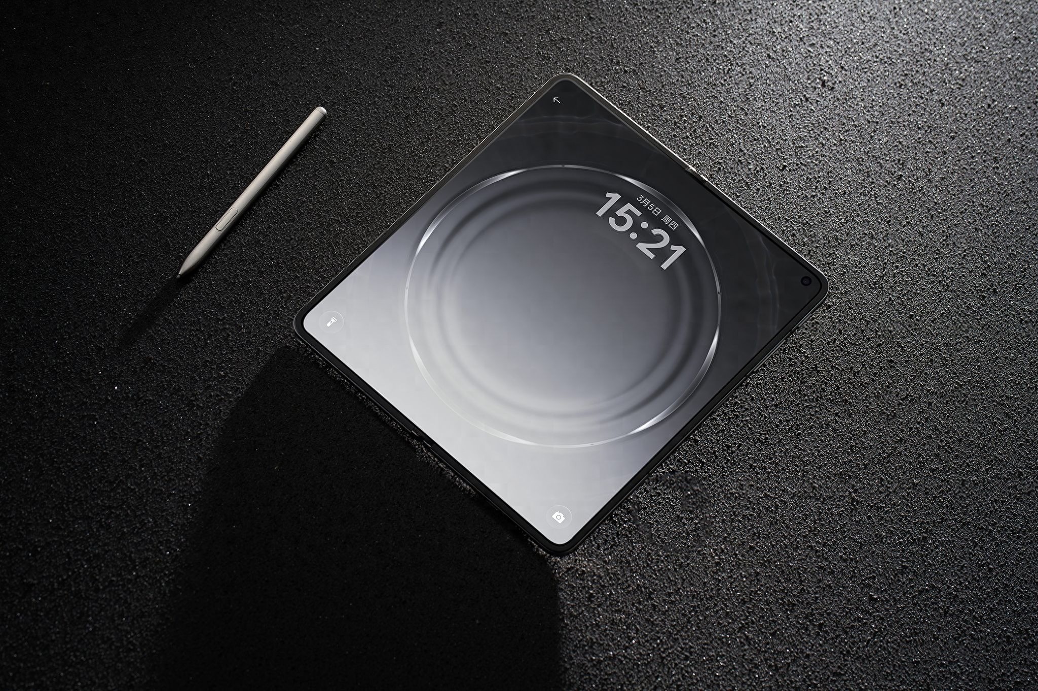 滿級防水！OPPO Find N6先于蘋果發布「全球最平整折疊手機」