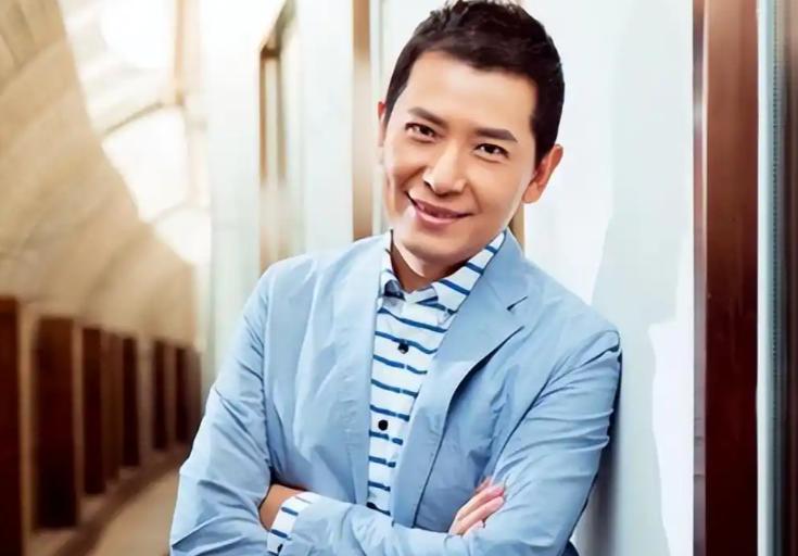 与李静牵手散步近1个月,戴军再曝猛料,又暴露一个小圈子的恶俗