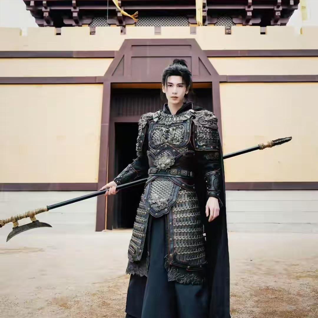 片酬不少拿，却演啥毁啥！这3位“戏混子”男星，演戏看着太别扭