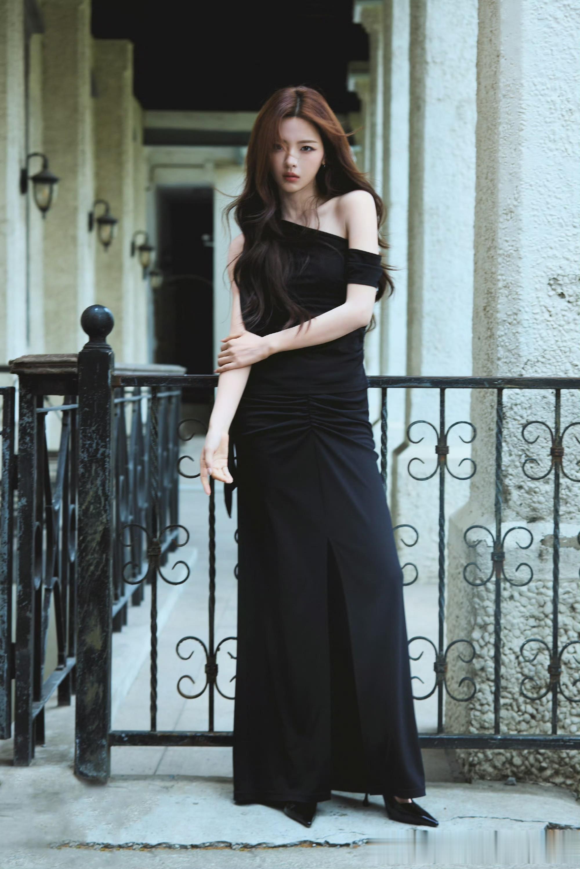 杨超越 暗黑女王降临