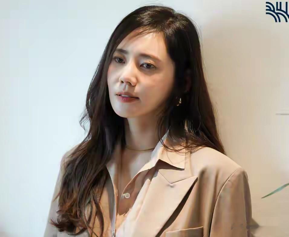44岁于晓光近况太意外,印证秋瓷炫评价,婚内出轨传闻早真相大白