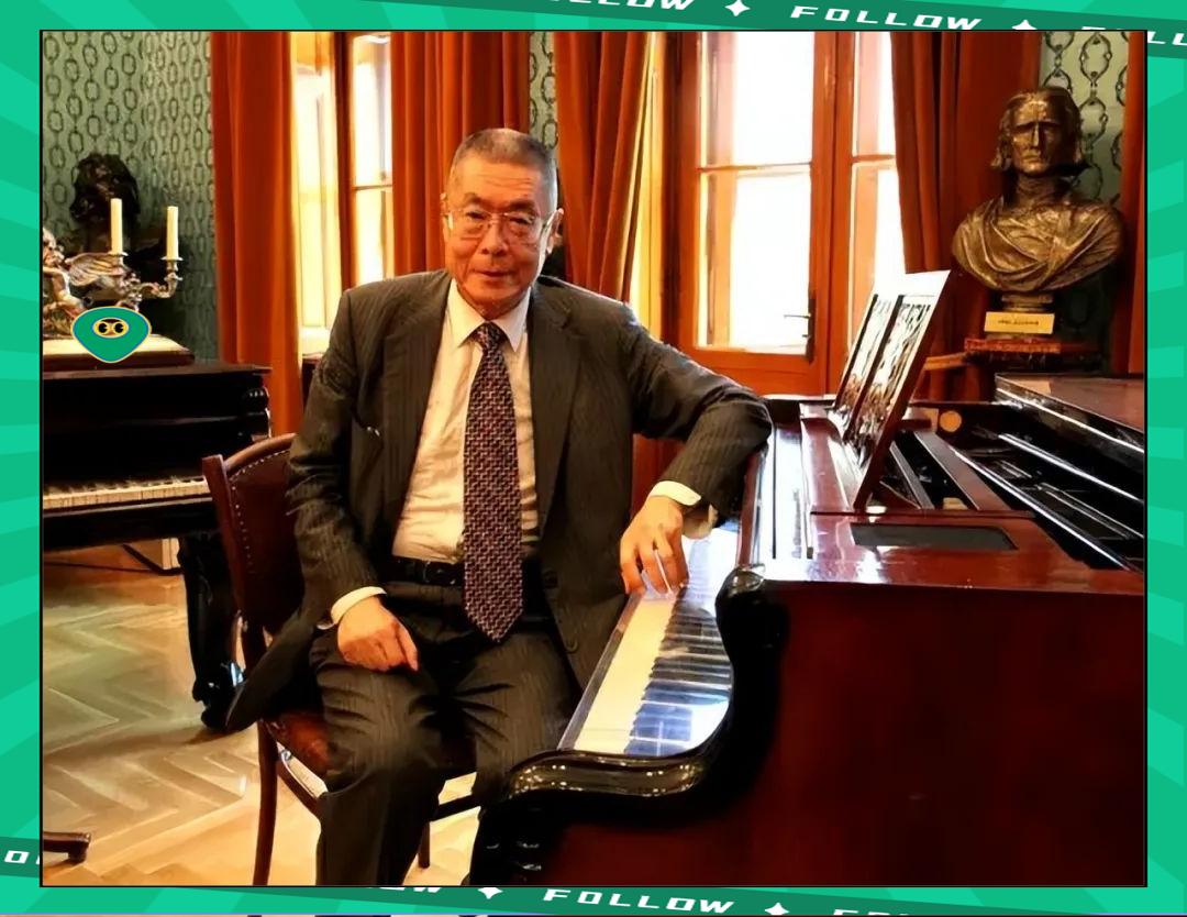 三婚娶小37岁徒弟，81岁生女，84岁生儿，如今住美国豪宅好不惬意