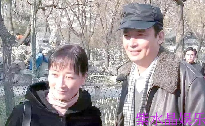 从红楼剧组到相伴39年，侯长荣陈剑月才是娱乐圈真·清流夫妻！