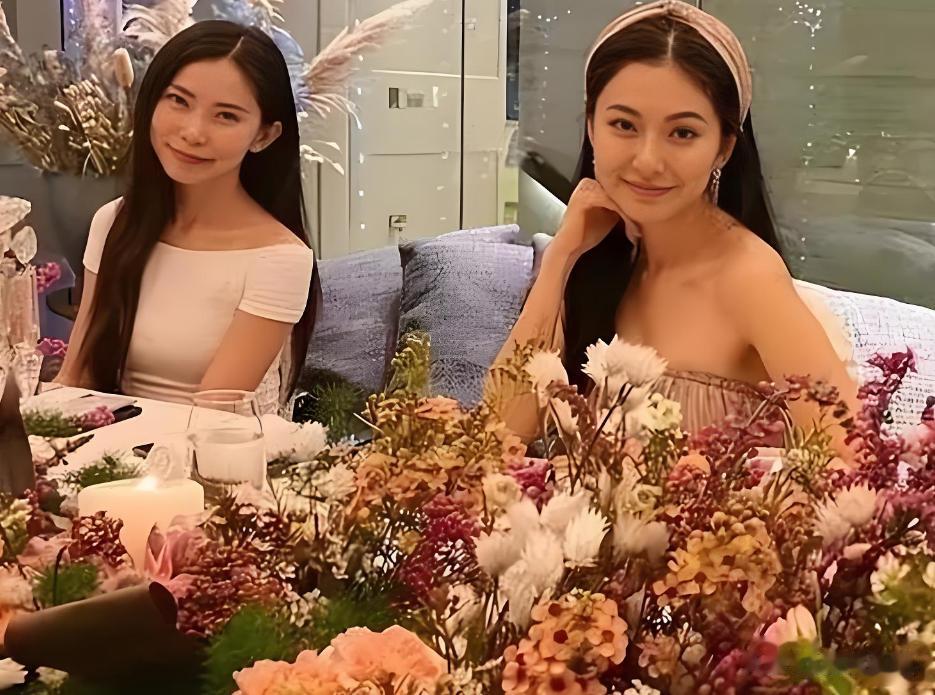 离开向佐后，她嫁大19岁富商连生一儿一女，如今已是上市公司老板