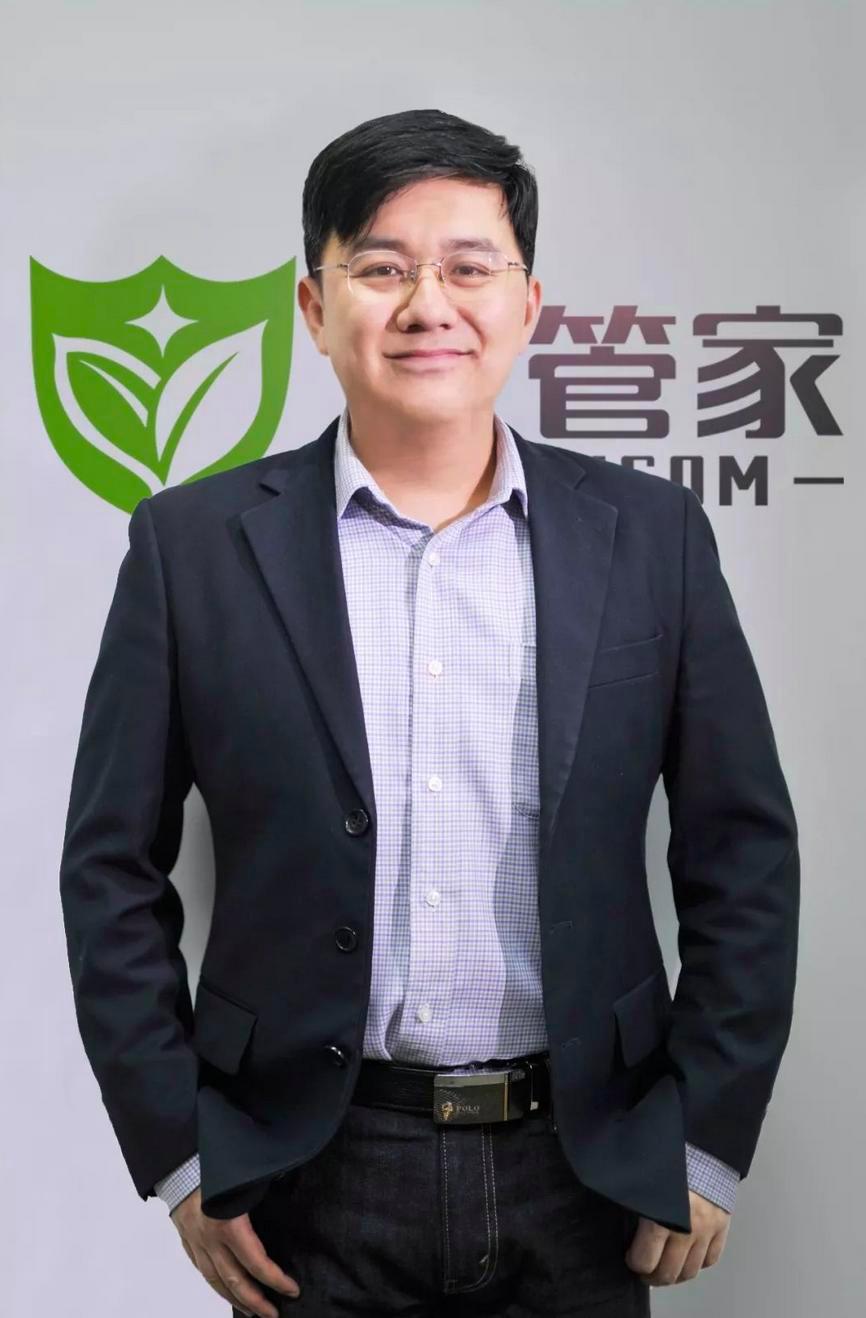 8岁被全国看光屁股,如今定居北京娶学霸为妻,已是高管身价过亿