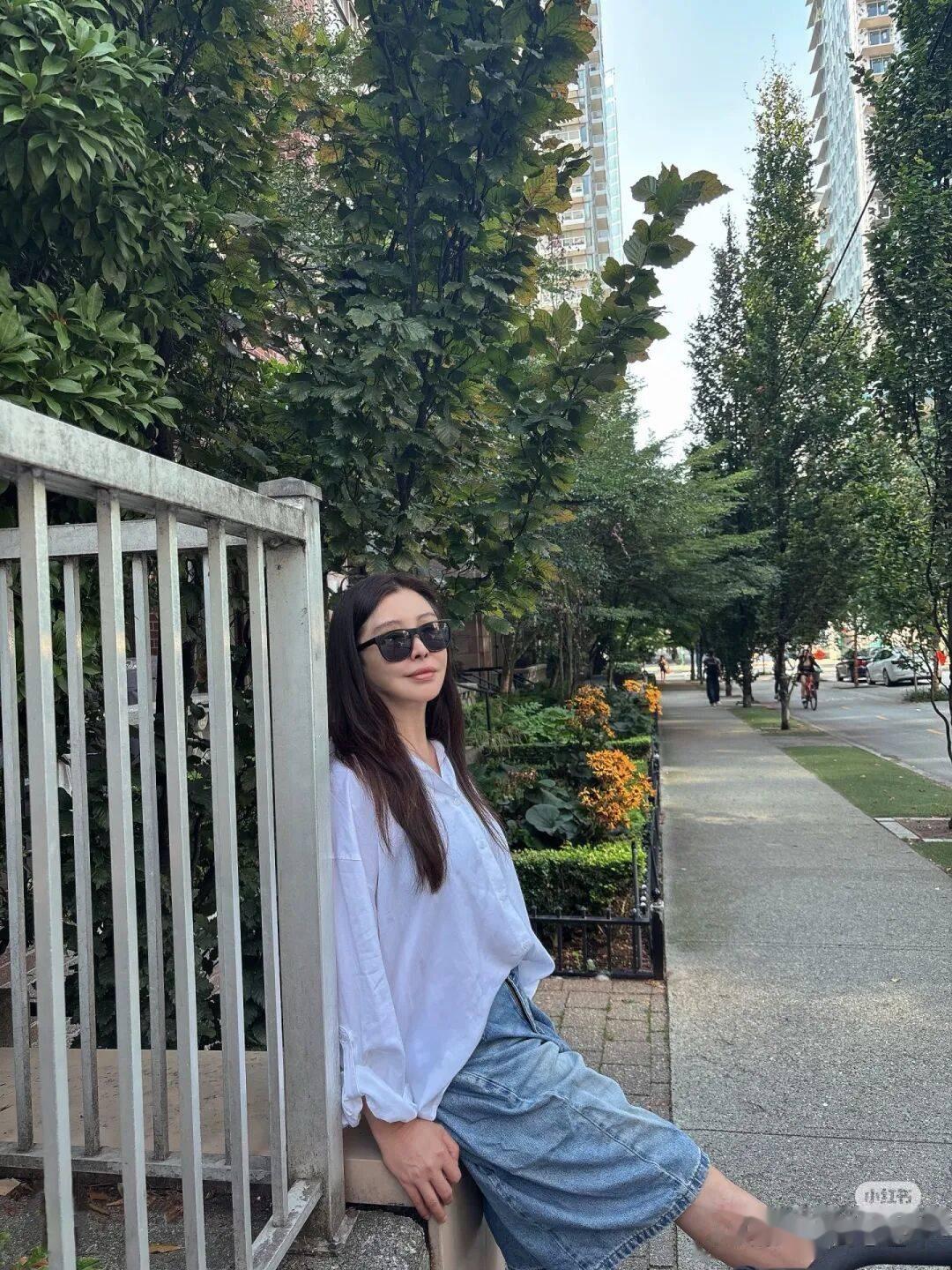 王祖贤59岁生日罕见晒照:素颜惊人,状态引热议,自曝吃素十余年