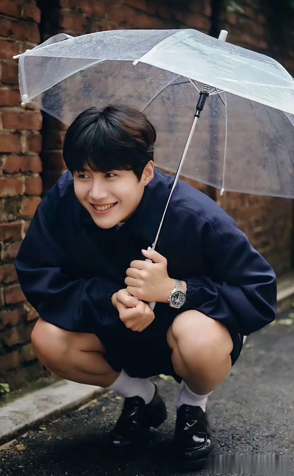 心疼到窒息！金宣虎40岁翻红遭逃税抹黑，网友：仇人都得怜他三分