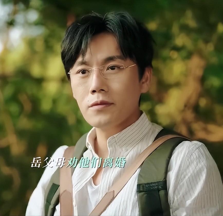 伊能静58岁生日晒全家福，穿黑裙很显清纯，秦昊暴瘦黑又老像父女