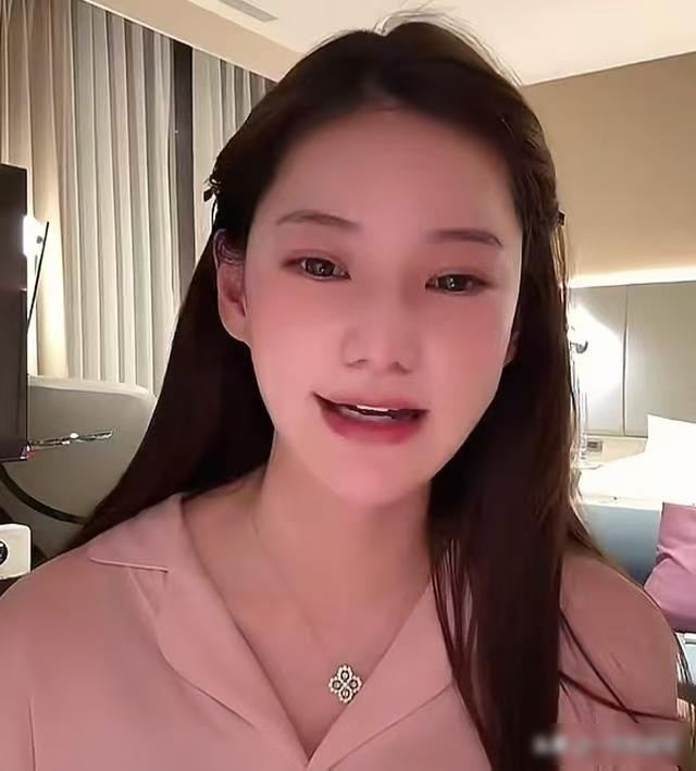 原来马筱梅早已留好后路！张兰拒赴满月宴不装了，汪小菲愤怒发声