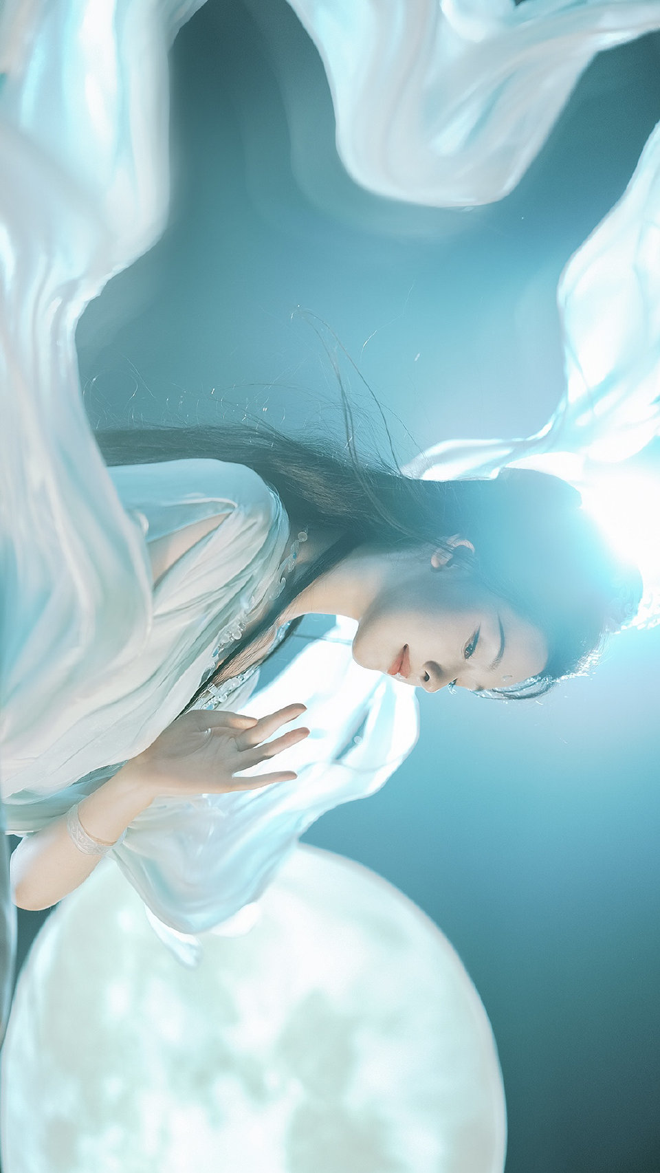 百晓松拍的陈都灵 这组是真神圣