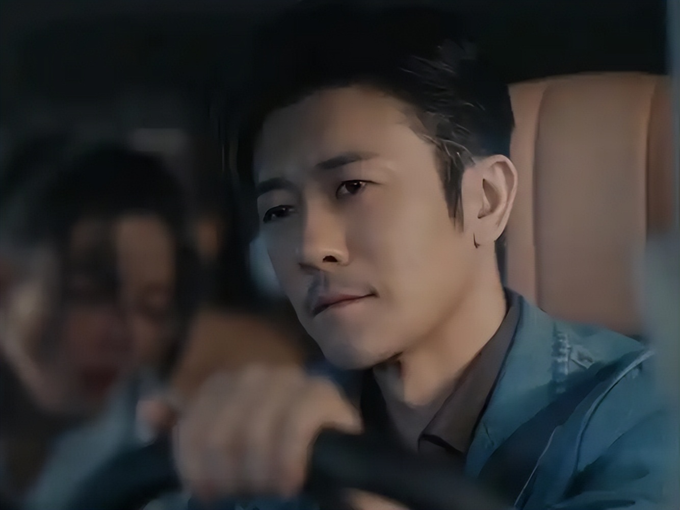 明明演技一般，却被捧成“老戏骨”，这5位演员终于现出原型了？